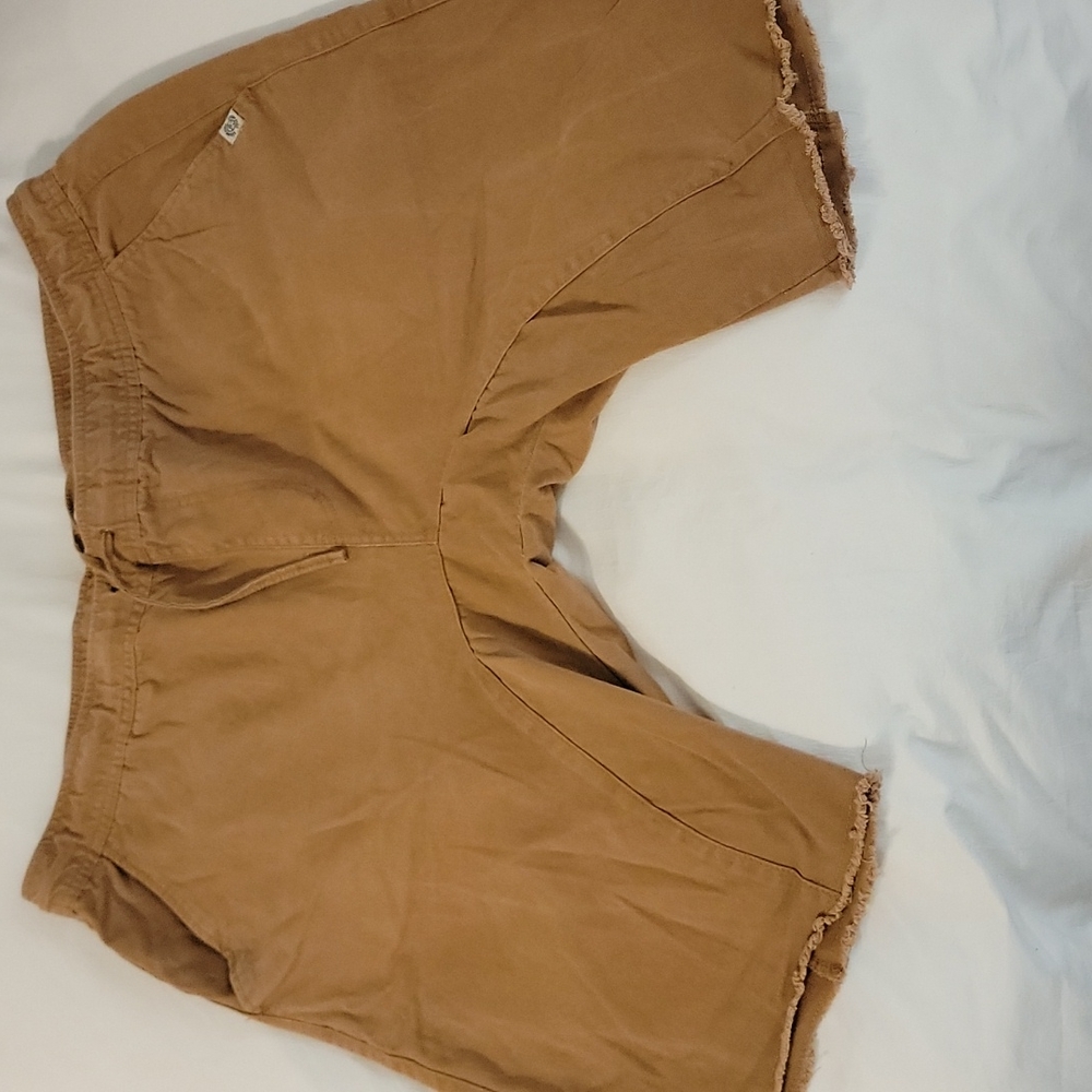 Khaki shorts